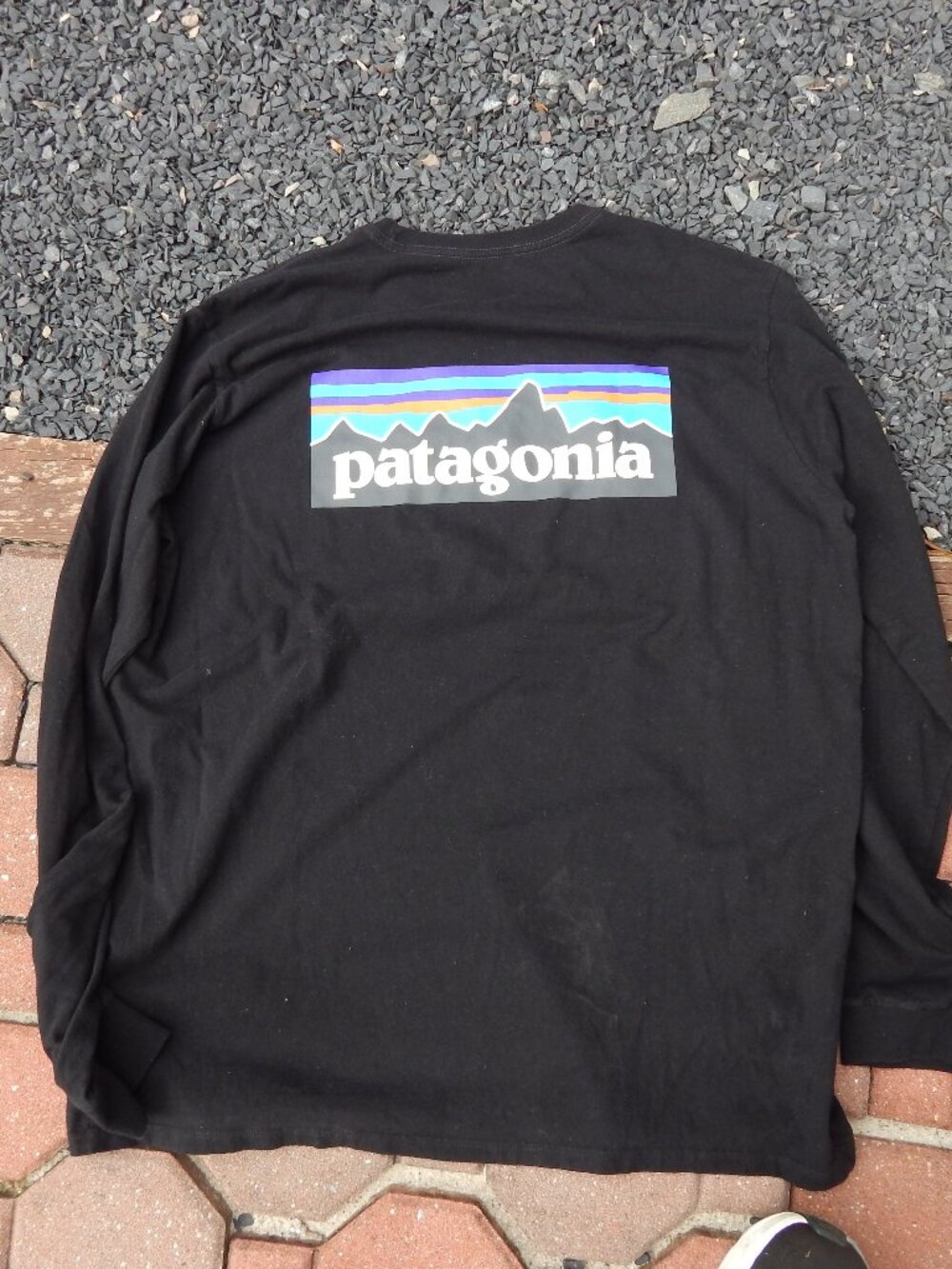 Patagonia Shirt Mens XL Responsibili-Tee Long Sleeve Logo Graphic T-Shirt Black